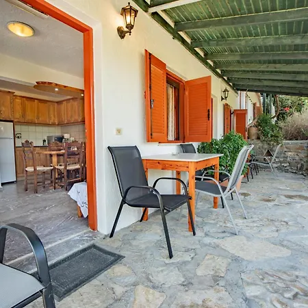 Athina Apartment Istro