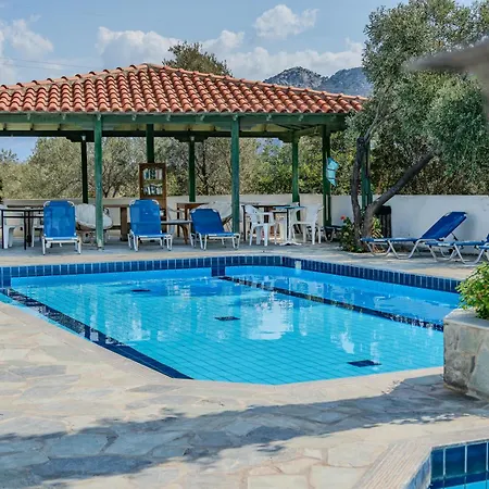 Athina Apartment *